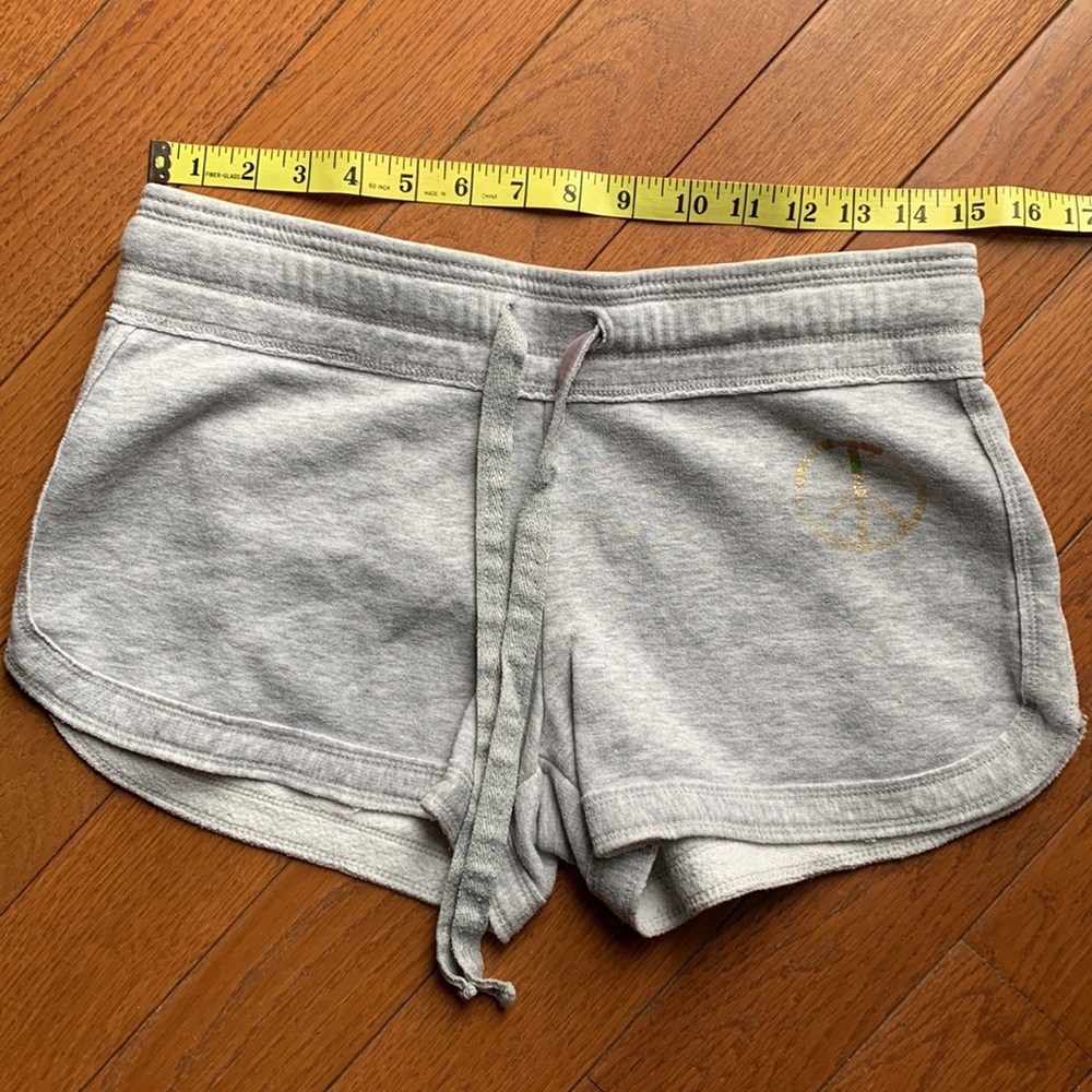 No boundaries Peace sign comfy sweatshirt shorts size medium - Picture 5 of 8